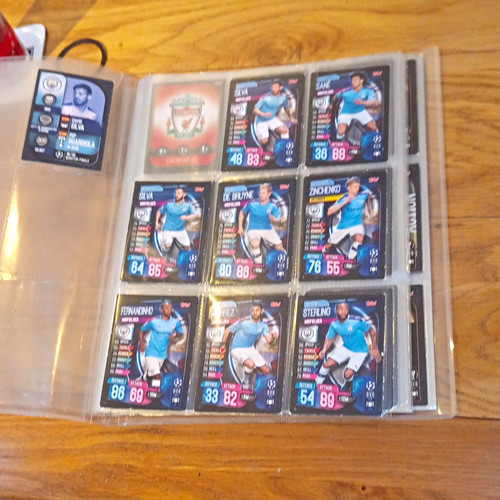 Binder lot champions league - lot,